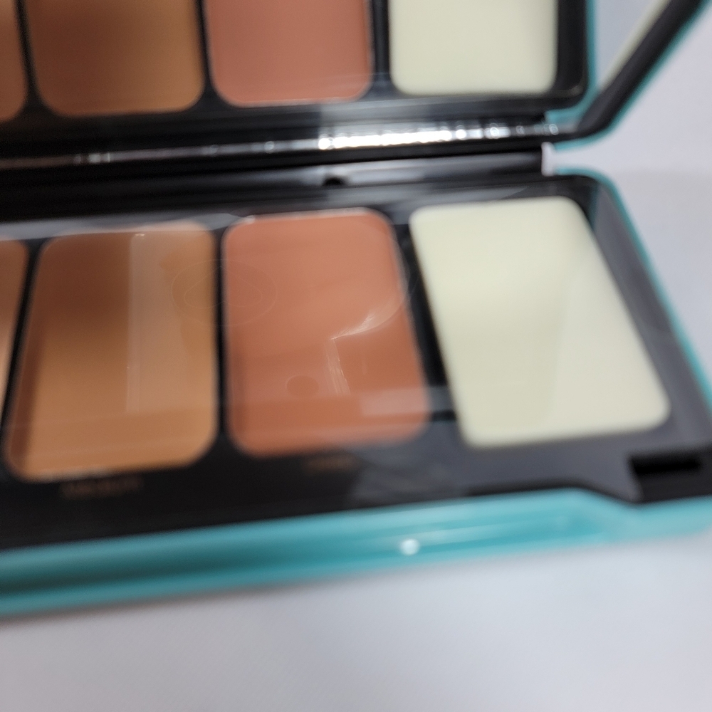 ProFusion Concealed Pallet Color Correcting - Picture 3 of 4